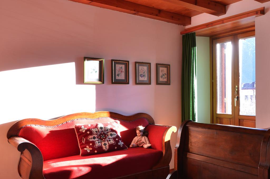 Bed And Breakfast Da Kaethy Agriturismo Grono Room photo
